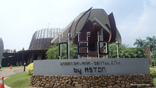 Hotel NEO+ Green Savana Sentul city